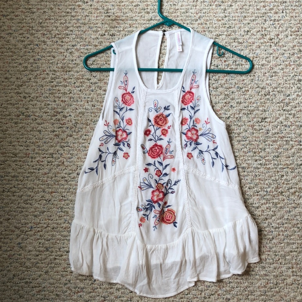 White embroidered tank top